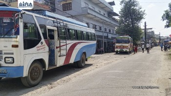 सर्लाहीको नारायणखोलामा चार महिनापछि बस सञ्चालन सुरु
