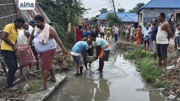 सप्तरीमा स्थानीय युवाहरूले सडक मर्मत सम्भारमा अग्रसर