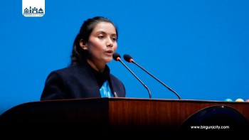 सोविताको प्रश्नः ‘अदालतले प्रतिवादीलाई सूचना नै नदिई पेसी तोक्ने, विपक्षीको तर्क सुन्न नपाईने पनि हुन्छ ?’