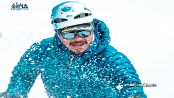 नेपाली पर्वतारोहणमा नयाँ इतिहास : हरि बुढाले सेभेन समिट पूरा गरे