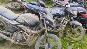रौतहटमा चोरी भएका ५ थान मोटरसाइकल प्रहरीले बरामद गर्‍यो