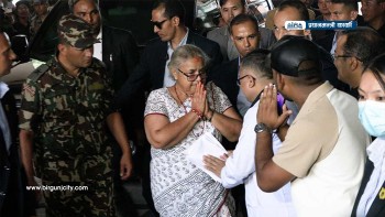 प्रधानमन्त्री सुशीला कार्की अस्पताल पुगेर जेनजी आन्दोलनका घाइतेलाई भेटिन्